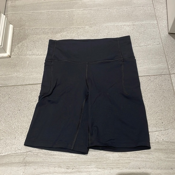 Under Armour Meridian Biker Shorts - Picture 2 of 5